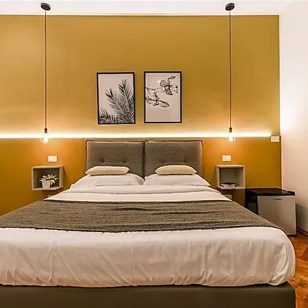 Brand New Guest With Wi-fi In The Center Hotel Trieste