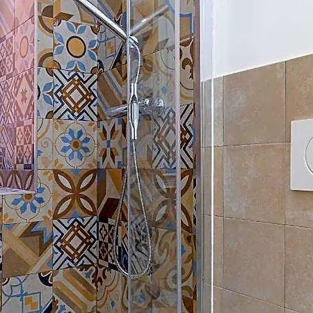 Brand New Guest With Wi-fi In The Center *